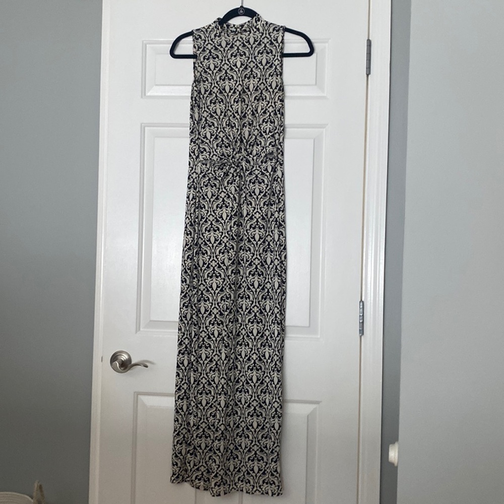 Damask Evening Dress with High Neck and Flattering Waist Detail